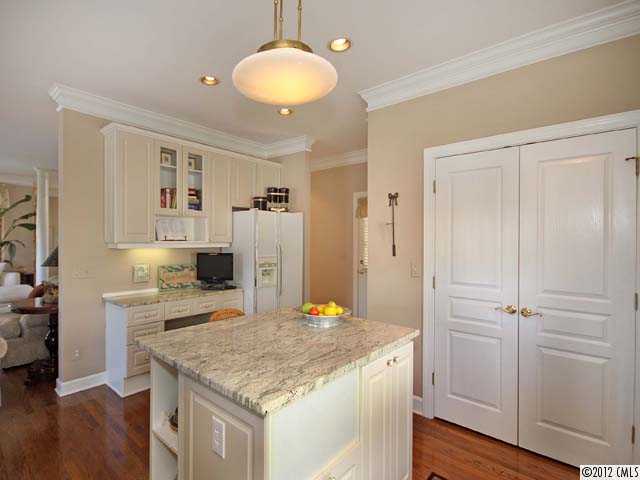 17523 Springwinds Dr, Cornelius, NC 28031 photo 6