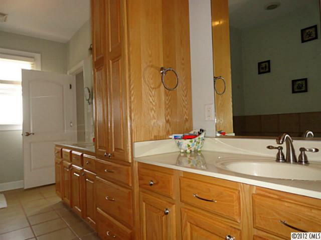 176 Current Rd, Olin, NC 28660 photo 9