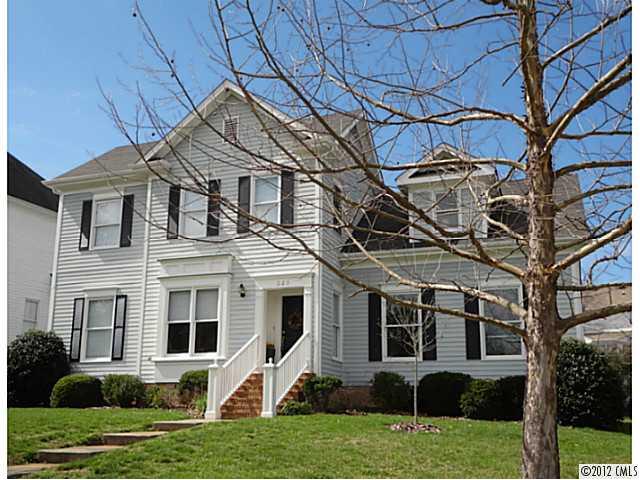 225 Lingle Dr, Davidson, NC 28036 photo 1