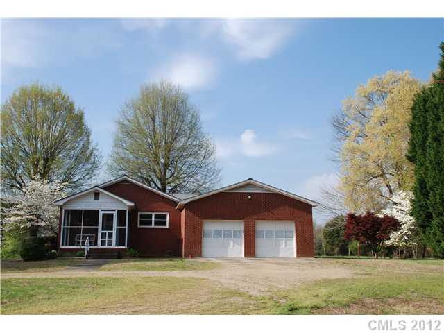 5301 Davidson Rd, Davidson, NC 28036 photo 2