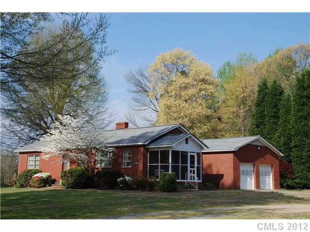 5301 Davidson Rd, Davidson, NC 28036 photo 1