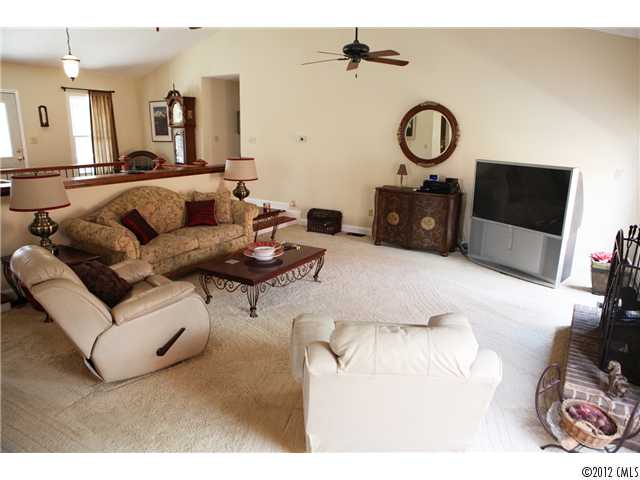 3096 Point Clear Dr, Tega Cay, SC 29708 photo 3