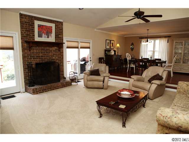 3096 Point Clear Dr, Tega Cay, SC 29708 photo 4