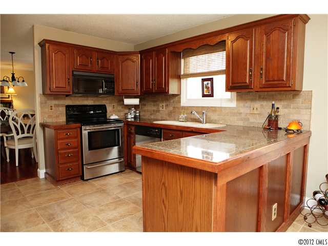 3096 Point Clear Dr, Tega Cay, SC 29708 photo 5
