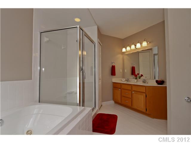 8640 Blue Heron Dr, Terrell, NC 28682 photo 10