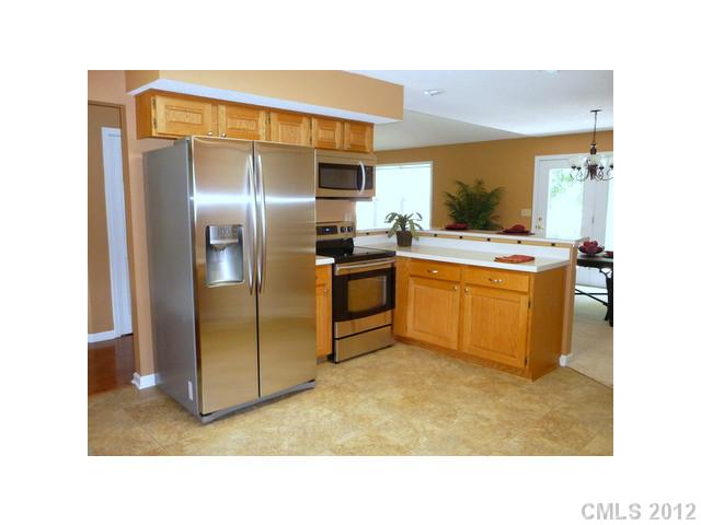 8640 Blue Heron Dr, Terrell, NC 28682 photo 4
