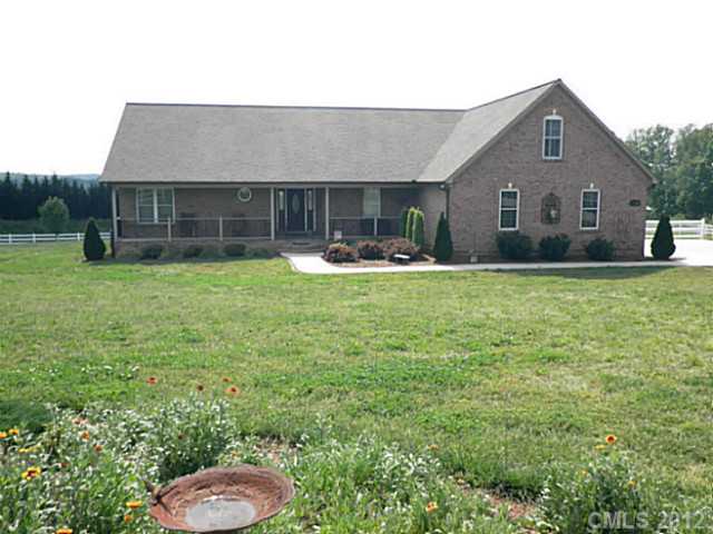 3317 Evondale Rd, Crouse, NC 28033 photo 1