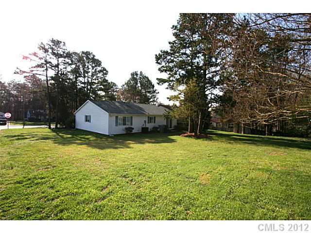 5119 Split Oak Dr, Charlotte, NC 28227 photo 9