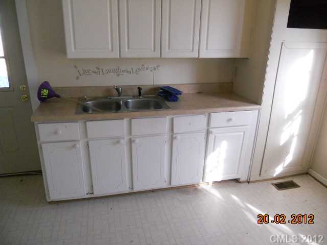 508 3rd St, Stanley, NC 28164 photo 4