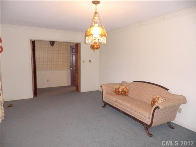3189 E Maiden Rd, Maiden, NC 28650 photo 2