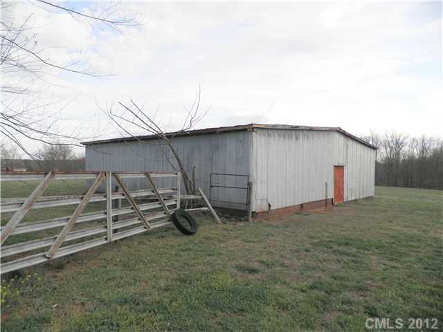 3189 E Maiden Rd, Maiden, NC 28650 photo 13