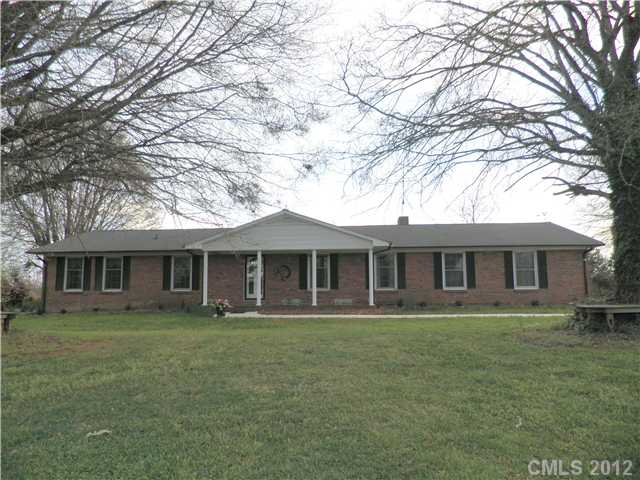 3189 E Maiden Rd, Maiden, NC 28650 photo 1