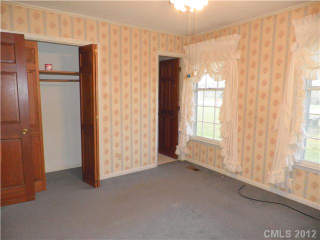 3189 E Maiden Rd, Maiden, NC 28650 photo 8
