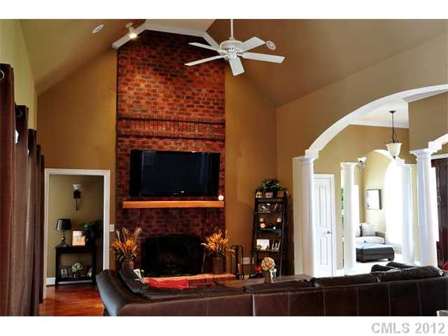 11865 Hidden Forest Ln, Davidson, NC 28036 photo 4