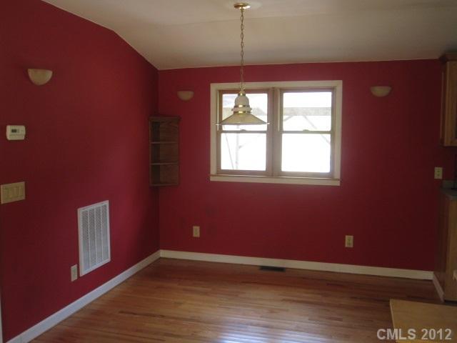 9110 Echo Ln, Charlotte, NC 28227 photo 4