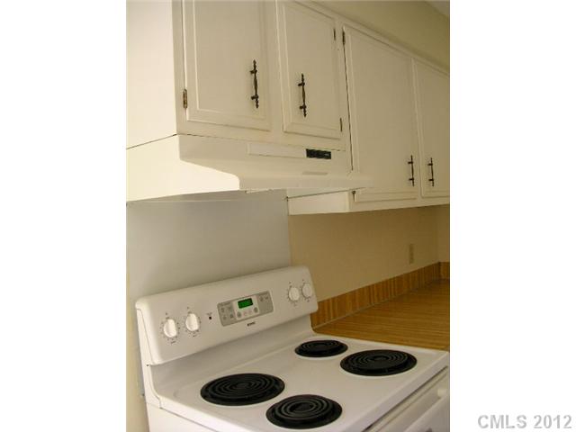 4520 E Cntral Avnu Ave #E, Charlotte, NC 28205 photo 2