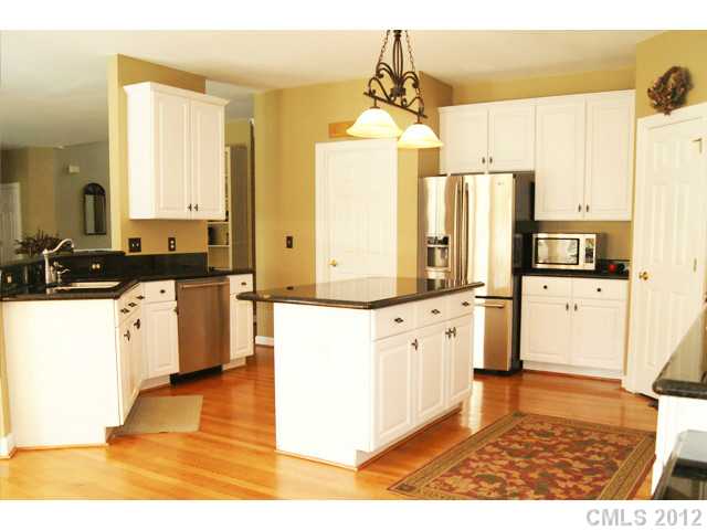 22121 Satilla Dr, Cornelius, NC 28031 photo 7