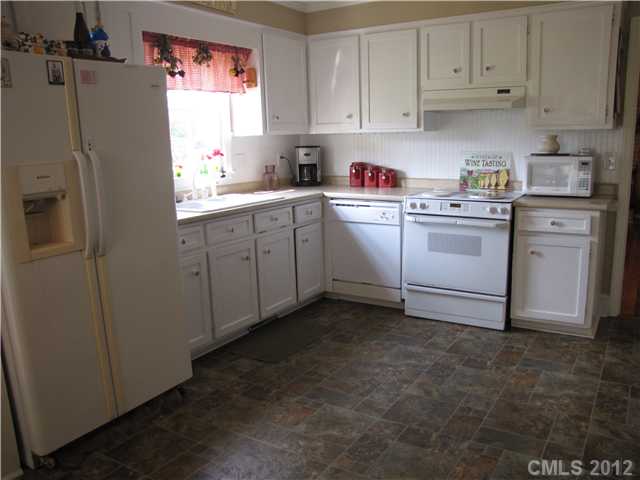 3006 Hampton Downs Dr, Monroe, NC 28112 photo 3