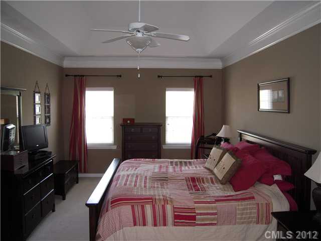 19317 Ruffner Dr, Cornelius, NC 28031 photo 8