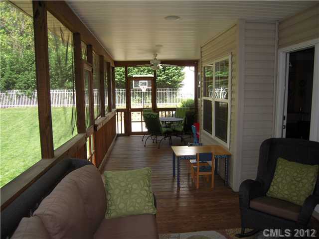 19317 Ruffner Dr, Cornelius, NC 28031 photo 14