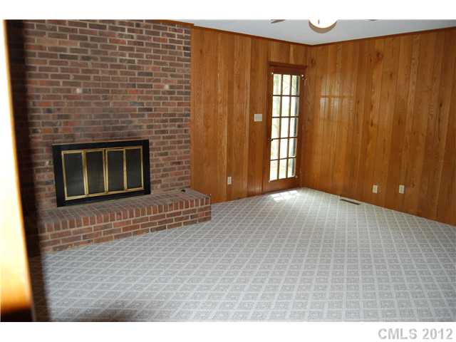 6764 Glover Ln, Stanley, NC 28164 photo 5