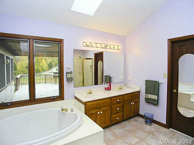 555 Compton Rd, Clover, SC 29710 photo 10