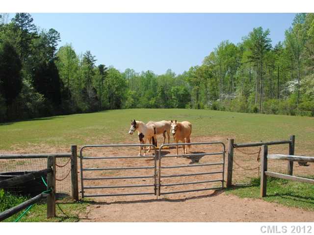 555 Compton Rd, Clover, SC 29710 photo 16