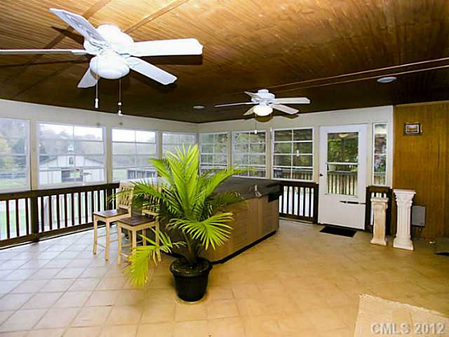 555 Compton Rd, Clover, SC 29710 photo 11