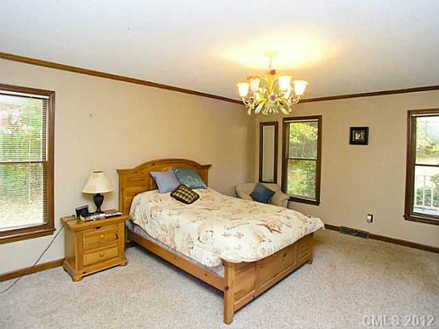 555 Compton Rd, Clover, SC 29710 photo 9