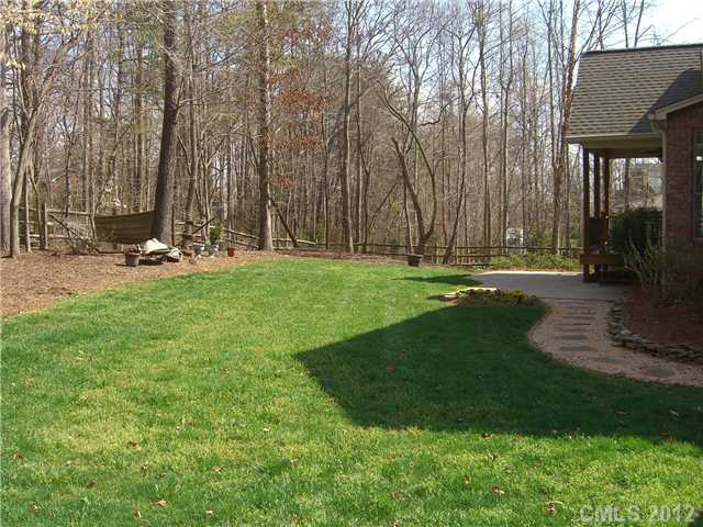 8712 Riverwood Rd, Terrell, NC 28682 photo 4