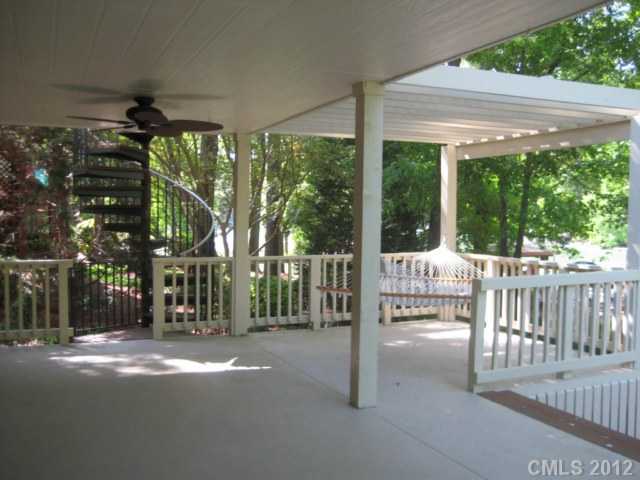 1006 Palmyra Dr, Tega Cay, SC 29708 photo 5