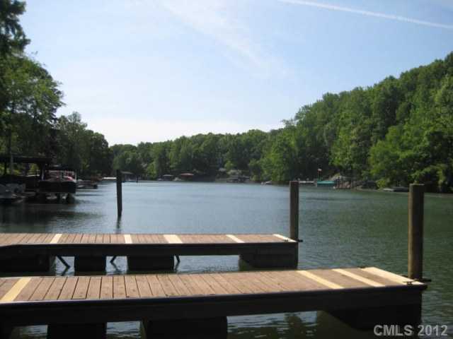 1006 Palmyra Dr, Tega Cay, SC 29708 photo 3