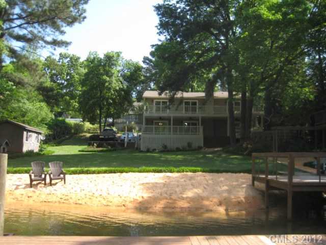 1006 Palmyra Dr, Tega Cay, SC 29708 photo 4