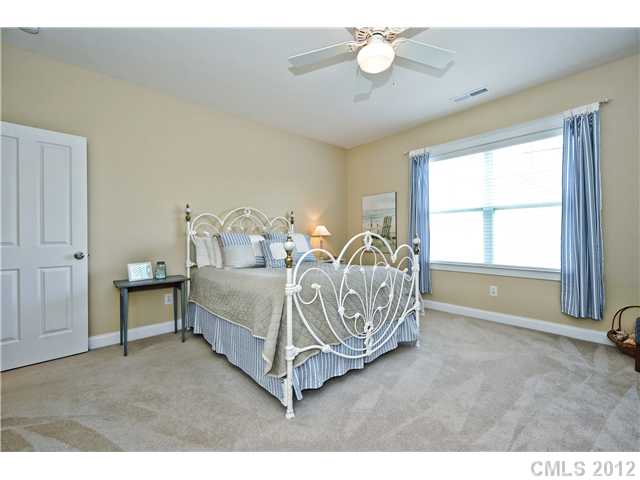 822 Brooksmill Dr, Tega Cay, SC 29708 photo 10