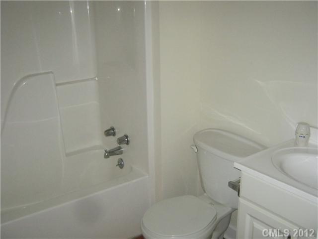 87 5th St, Cramerton, NC 28032 photo 3