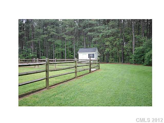 429 Pine Forest Ct, Vale, NC 28168 photo 9