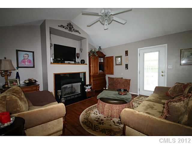 429 Pine Forest Ct, Vale, NC 28168 photo 5