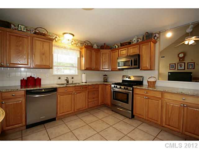9038 Bartlett Rd, Mint Hill, NC 28227 photo 2