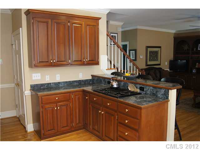 2017 Brandywine Dr, Matthews, NC 28105 photo 2