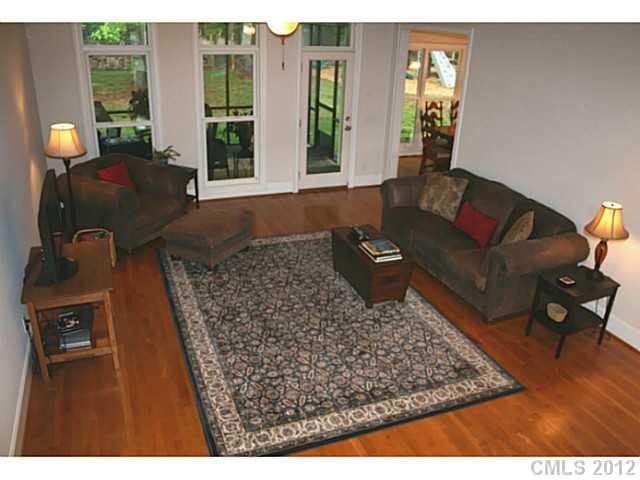 18533 Rollingdale Ln, Davidson, NC 28036 photo 3