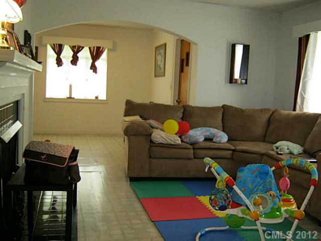 2008 Concord Ave, Monroe, NC 28110 photo 2