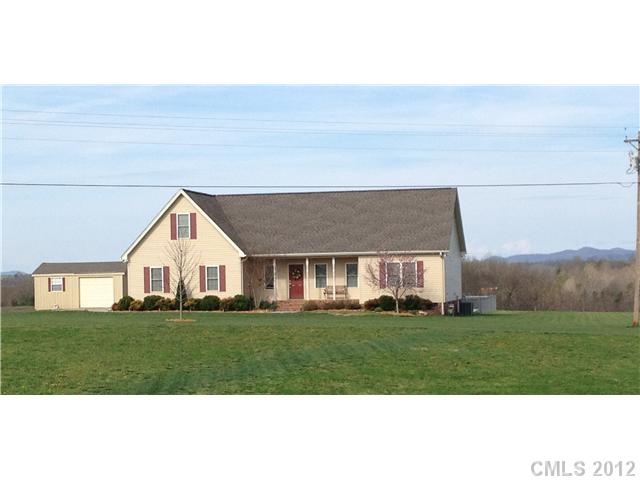 112 Tatum Rd, Olin, NC 28660 photo 1