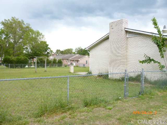 2723 Downing St, Lancaster, SC 29720 photo 3