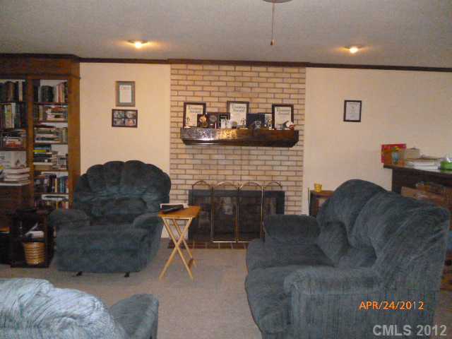 2723 Downing St, Lancaster, SC 29720 photo 5