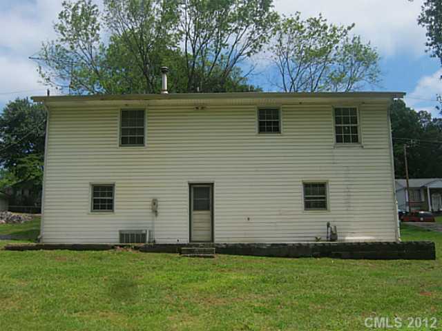 2529 Devon Dr, Dallas, NC 28034 photo 2