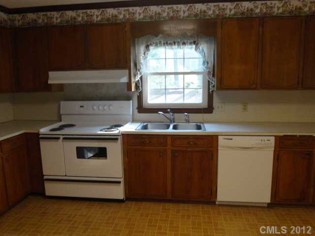 116 Ridge Ave, Clover, SC 29710 photo 4