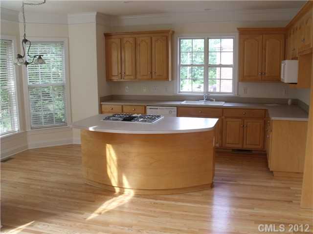 171 Eaglecrest Dr, Matthews, NC 28104 photo 6