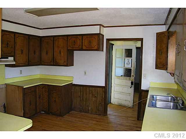 905 Tower Rd, Vale, NC 28168 photo 4