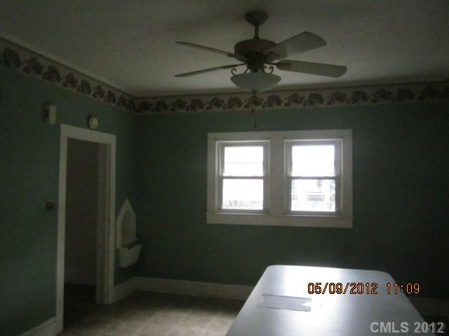 402 11th St, Kannapolis, NC 28083 photo 5