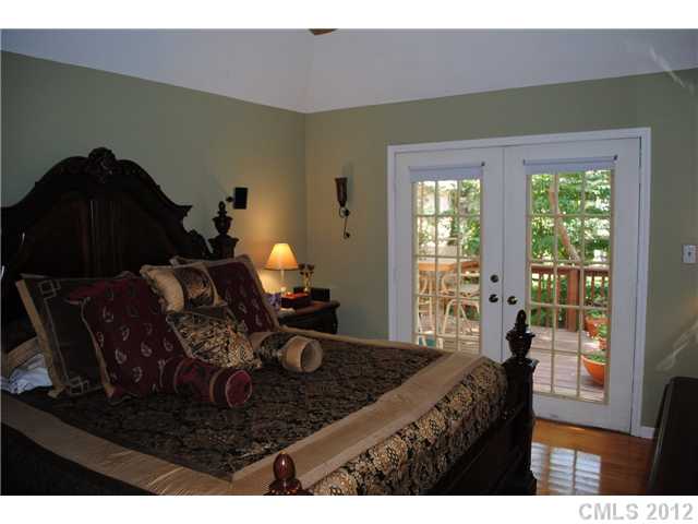 16042 Samoa Ct, Tega Cay, SC 29708 photo 3